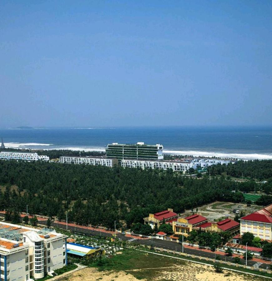 Отель Apec Mandala Wonder Туихоа Экстерьер фото