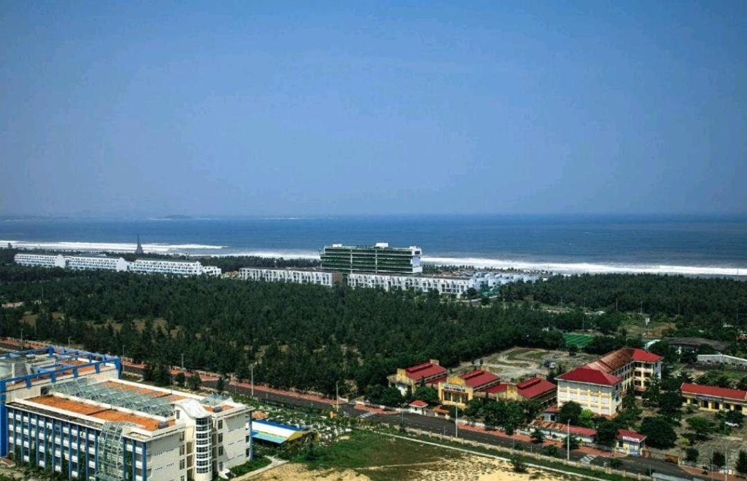 Отель Apec Mandala Wonder Туихоа Экстерьер фото